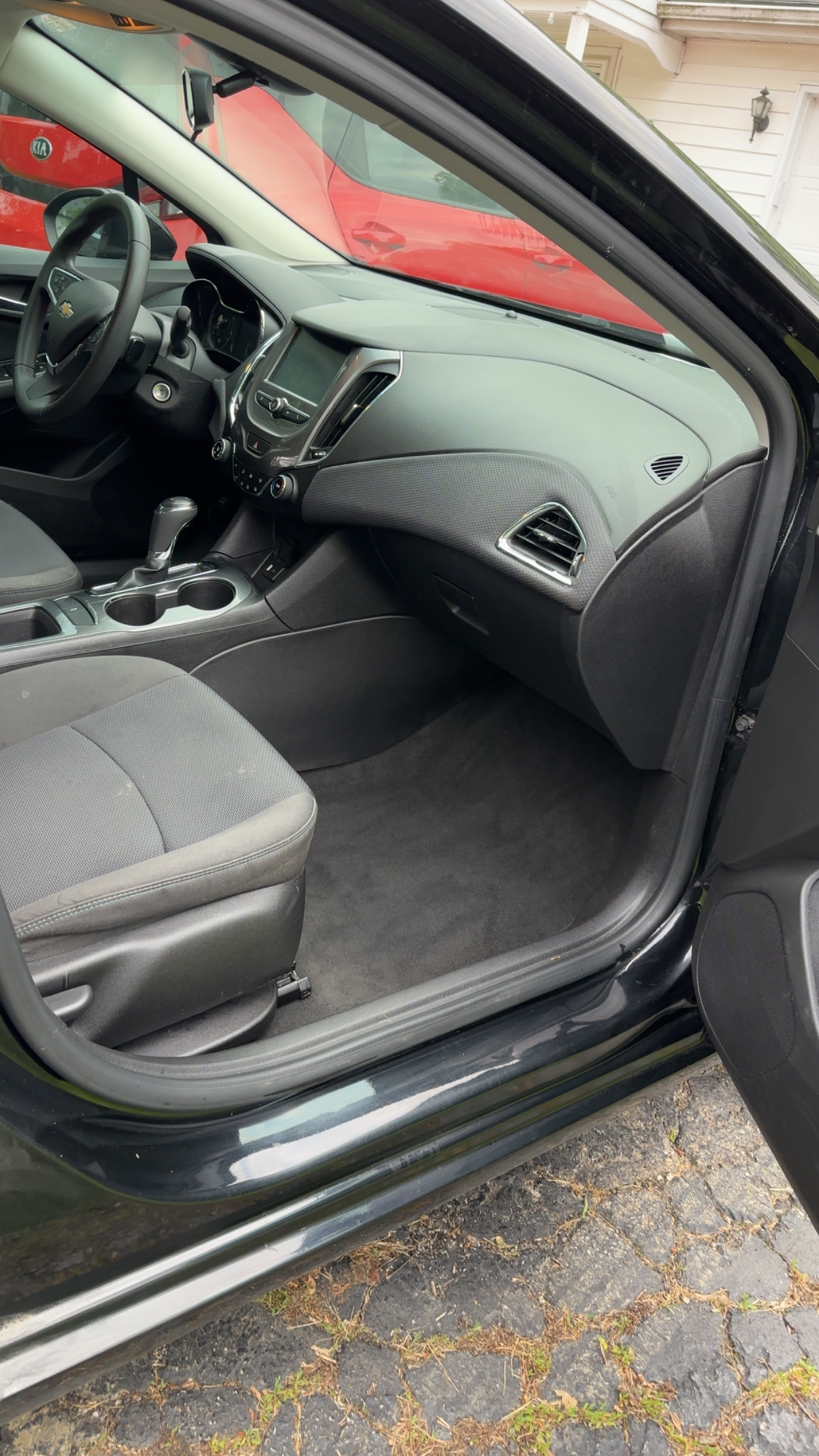 Clean Malibu floor after detail